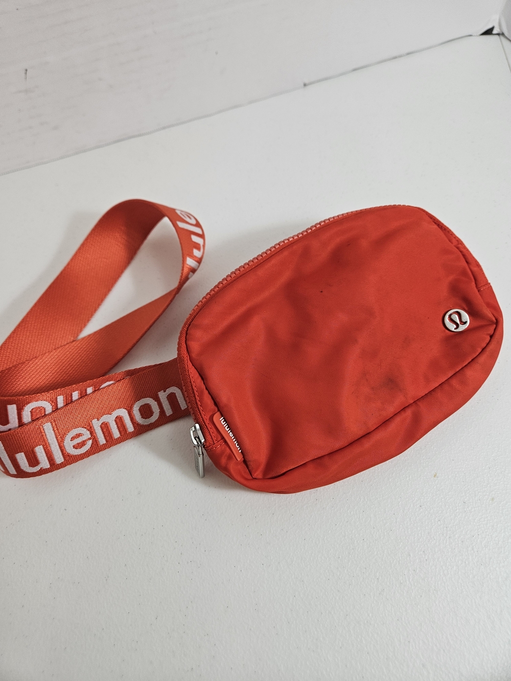 lululemon athletica Orange Belt Bag Logo Strap Crossbody Tourist Fanny Pack